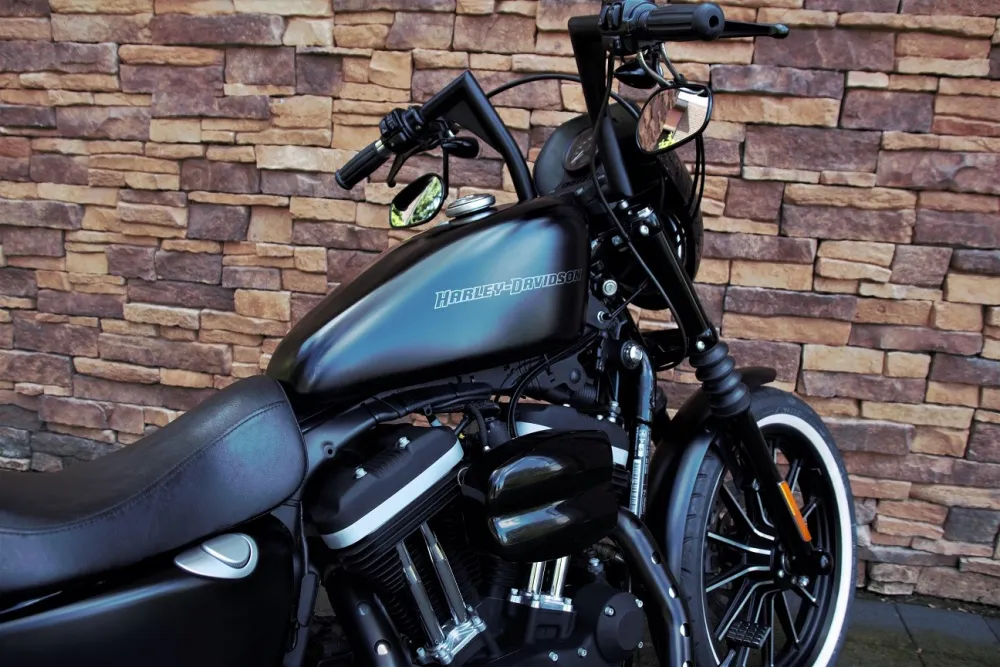 2011 Harley-Davidson XL 883 N Sportster Iron *VERKOCHT*