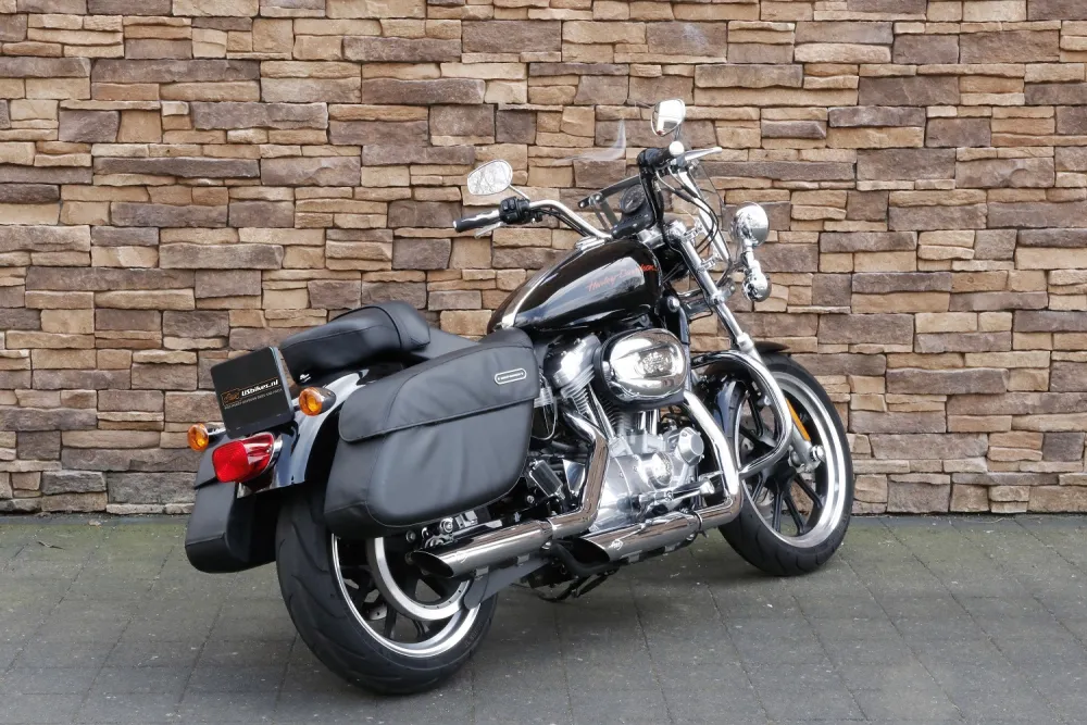 2011 Harley-Davidson XL883 L Sportster Superlow full-option *VERKOCHT*