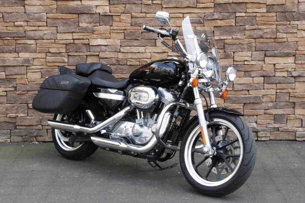 2011 Harley-Davidson XL883 L Sportster Superlow full-option *VERKOCHT*