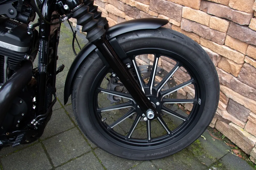 2014 Harley-Davidson XL883N Sportster Iron 883 ABS Clubstyle *VERKOCHT*