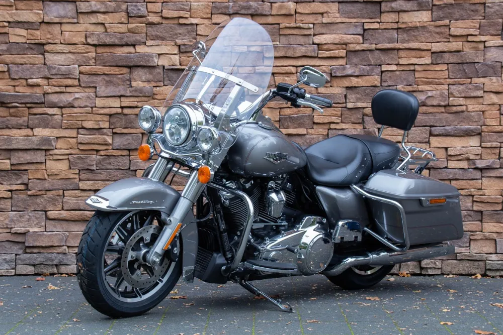 2016 Harley-Davidson FLHR Road King 107 M8