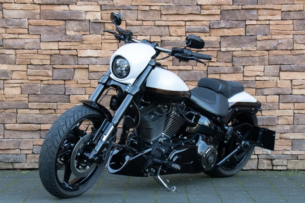 2016 Harley-Davidson FXSE Pro Street Breakout CVO 110 *VERKOCHT*