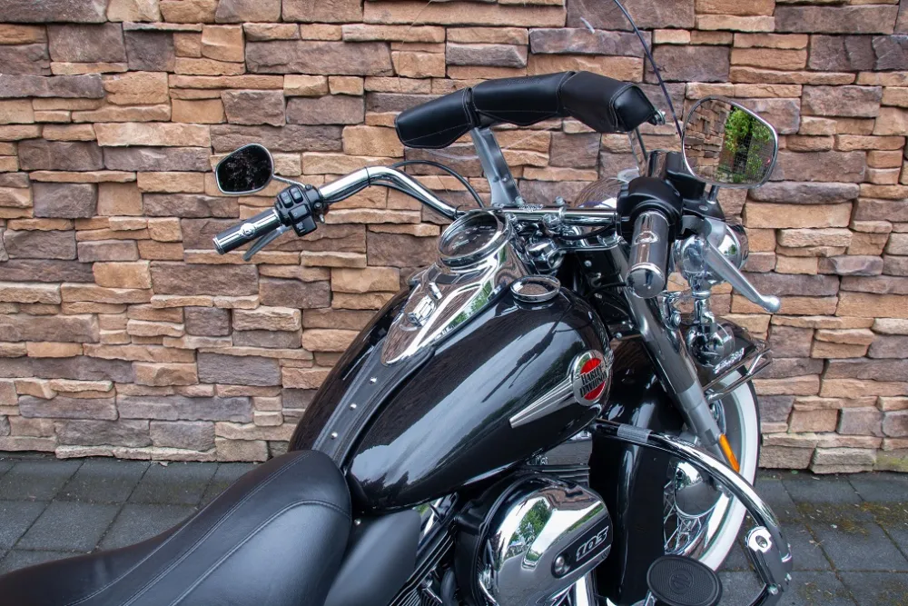 2017 Harley-Davidson FLSTC Heritage Softail Classic 103 ABS *VERKOCHT*