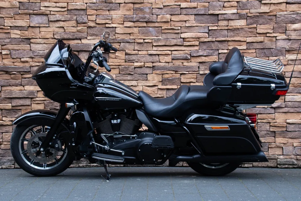 2017 Harley-Davidson FLTRU Road Glide Ultra 107 M8 *VERKOCHT*