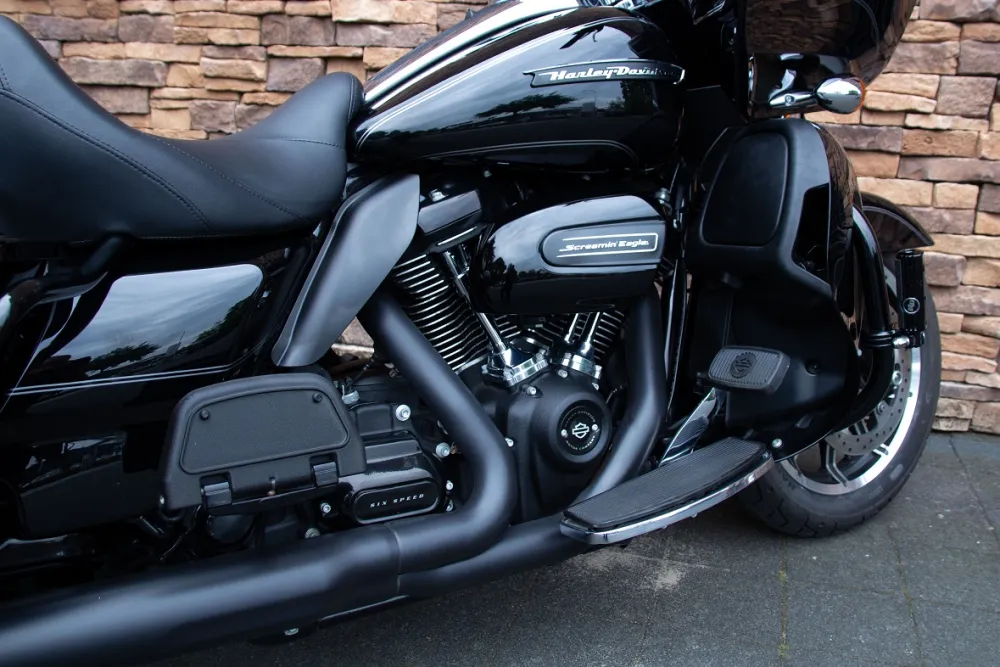 2017 Harley-Davidson FLTRU Road Glide Ultra 107 M8 *VERKOCHT*