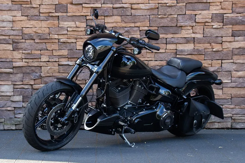 2017 Harley-Davidson FXSE Pro Street CVO 110 Screamin Eagle Jekill & Hyde *VERKOCHT*