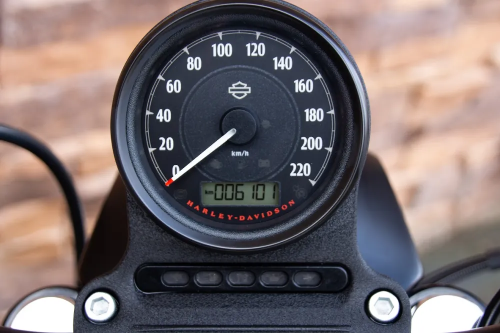 2017 Harley-Davidson XL 883 N Sportster Iron ABS *VERKOCHT*