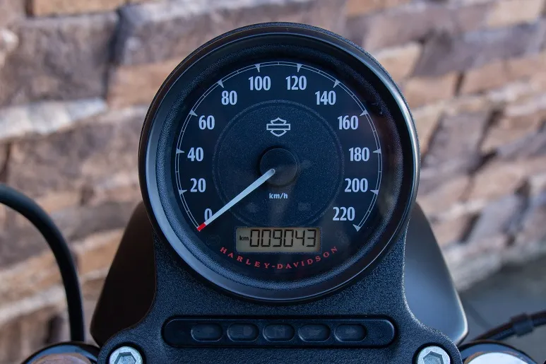 2017 Harley-Davidson XL 883 N Sportster Iron ABS *VERKOCHT*