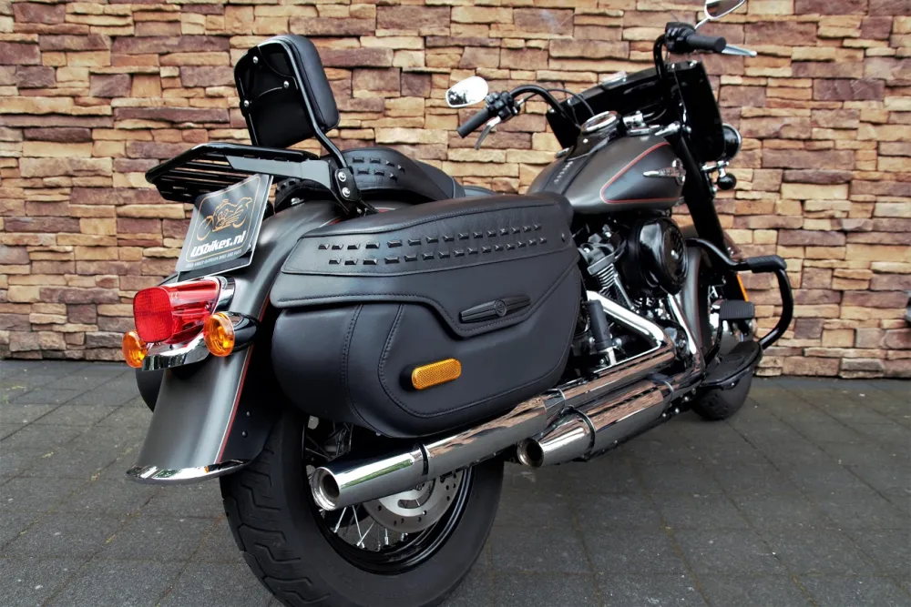 2018 Harley-Davidson FLHC Heritage Classic Softail M8 *VERKOCHT*