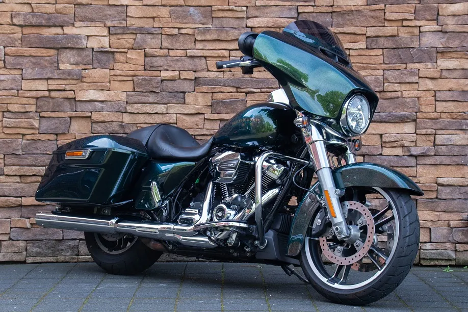 2018 Harley-Davidson FLHX Street Glide 107 M8 *VERKOCHT*
