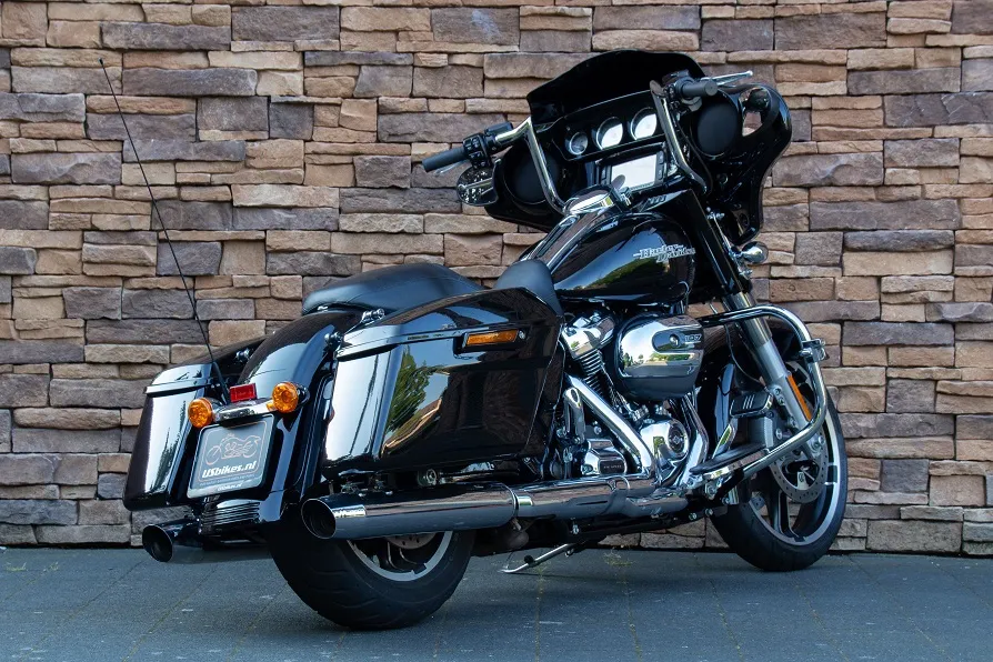 2018 Harley-Davidson FLHXS Street Glide Special 107 M8 *VERKOCHT*