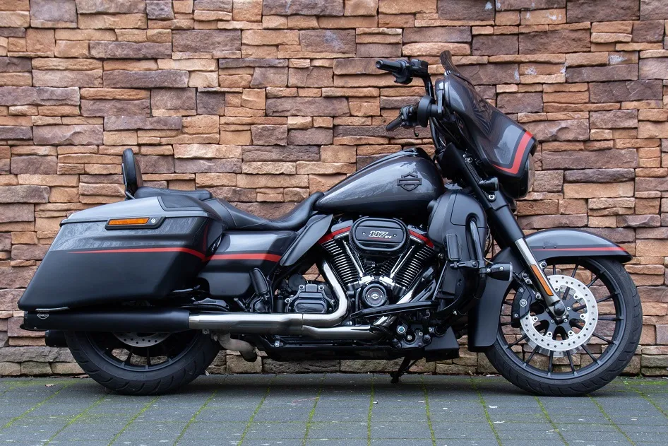 2018 Harley-Davidson FLHXSE Street Glide CVO 117 5HD *VERKOCHT*