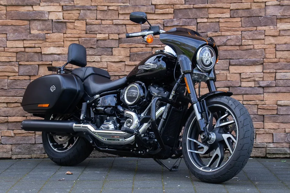 2018 Harley-Davidson FLSB Sport Glide Softail 107 M8 *VERKOCHT*