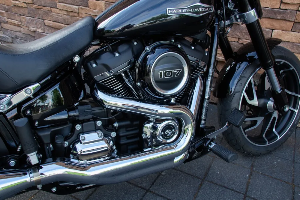 2018 Harley-Davidson FLSB Sport Glide Softail 107 M8 Jekill & Hyde *VERKOCHT*