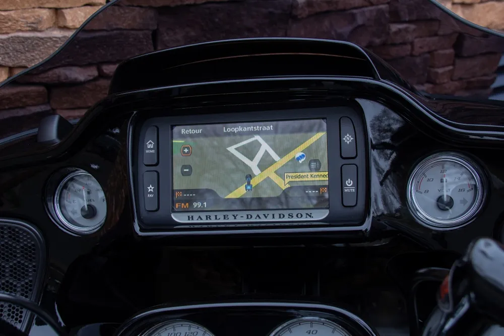 2018 Harley-Davidson Road Glide Special 107 M8 FLTRXS Jekill & Hyde *VERKOCHT*