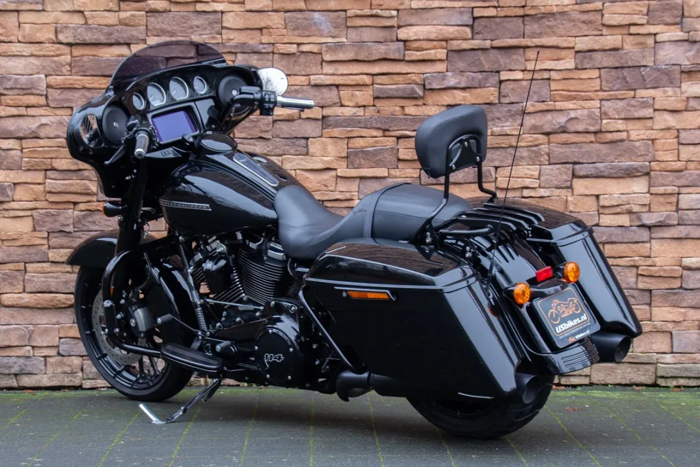 2019 Harley-Davidson FLHXS Street Glide Special 114 M8 black edition *VERKOCHT*