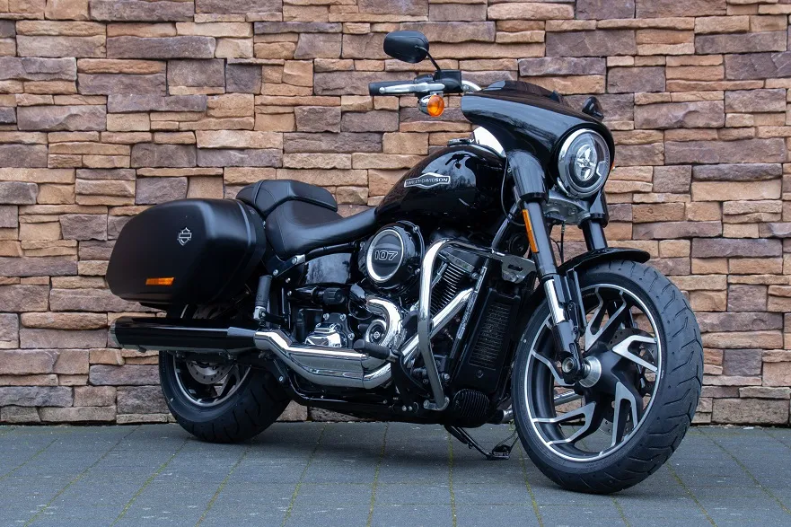 2019 Harley-Davidson FLSB Sport Glide Softail 107 M8 Kess Tech *VERKOCHT*