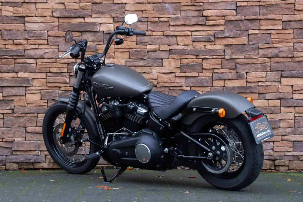 2019 Harley-Davidson FXBB Street Bob Softail Milwaukee-Eight 107 *VERKOCHT*