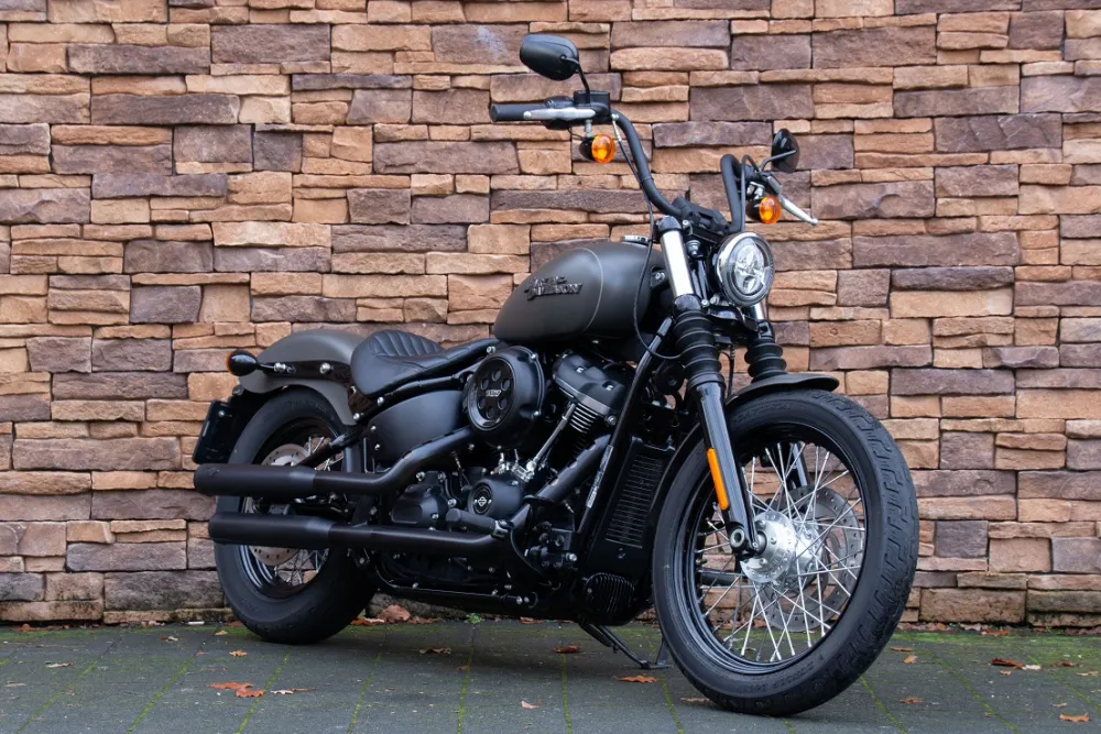 2019 Harley-Davidson FXBB Street Bob Softail Milwaukee-Eight 107 *VERKOCHT*