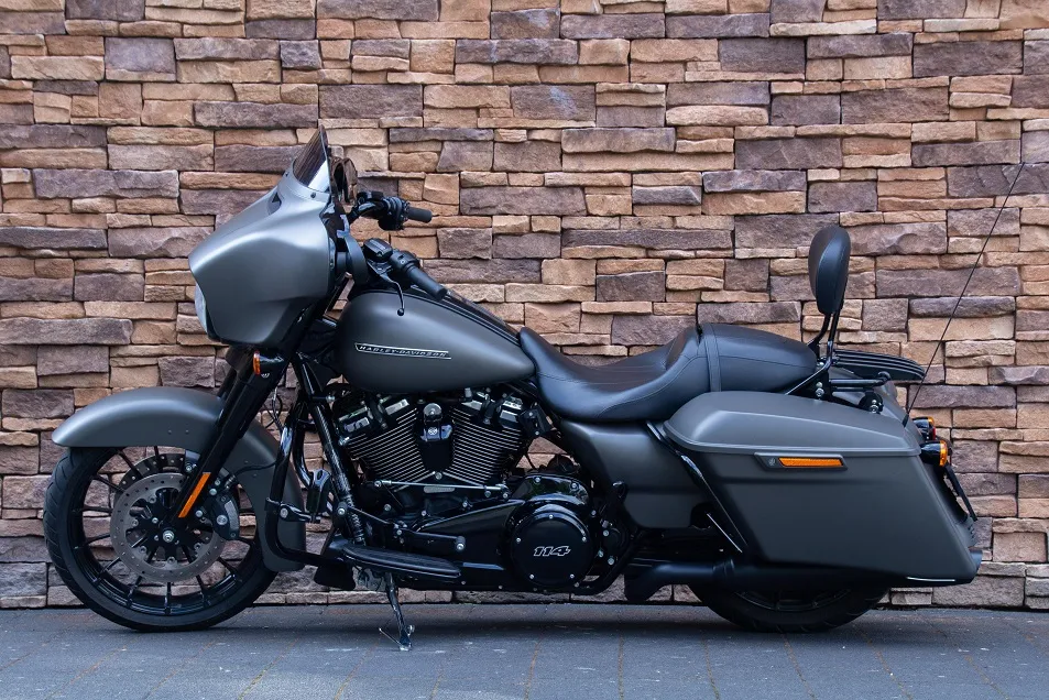 2019 Harley-Davidson FLHXS Street Glide Special 114 M8 black edition *VERKOCHT*