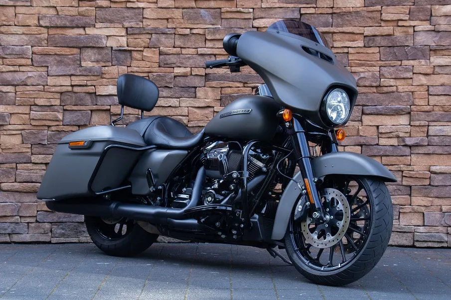 2019 Harley-Davidson FLHXS Street Glide Special 114 M8 black edition *VERKOCHT*