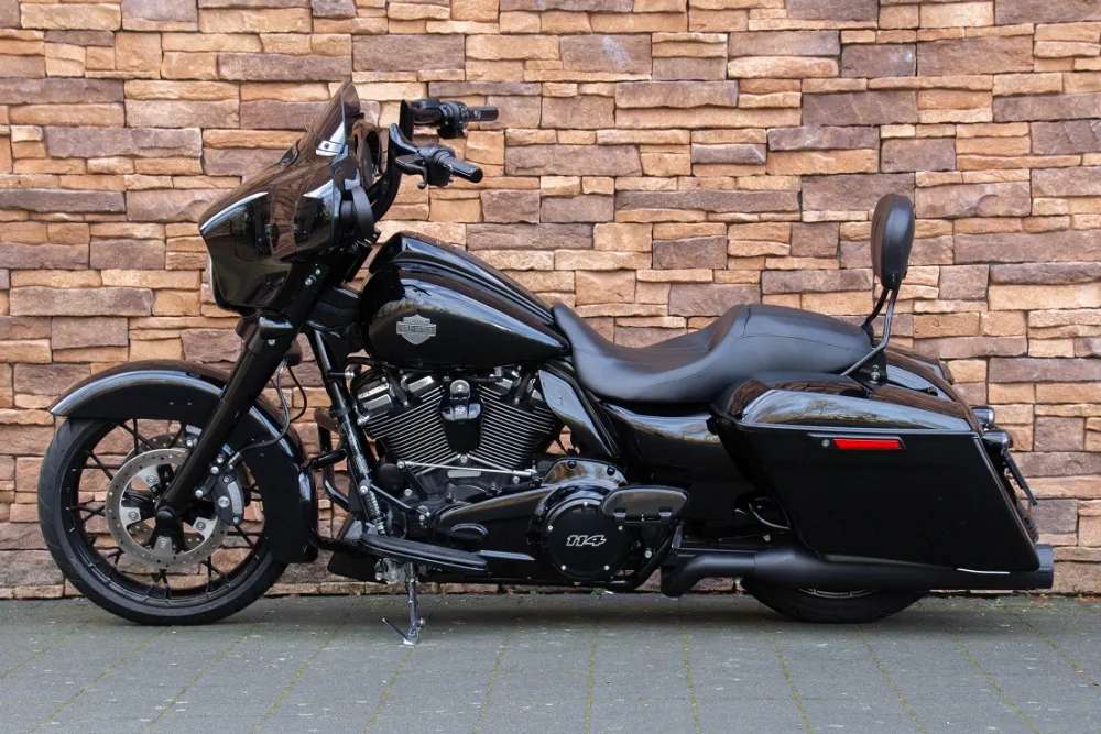 2021 Harley-Davidson FLHXS Street Glide Special 114 M8 black edition *VERKOCHT*