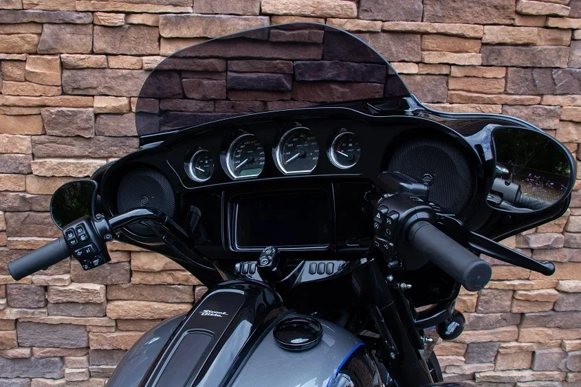 2022 Harley-Davidson FLHXS Street Glide Special 114 M8 black edition *VERKOCHT*