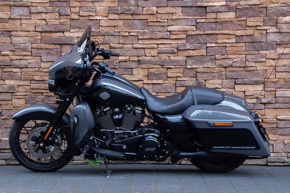 2022 Harley-Davidson FLHXS Street Glide Special 114 M8 black edition *VERKOCHT*