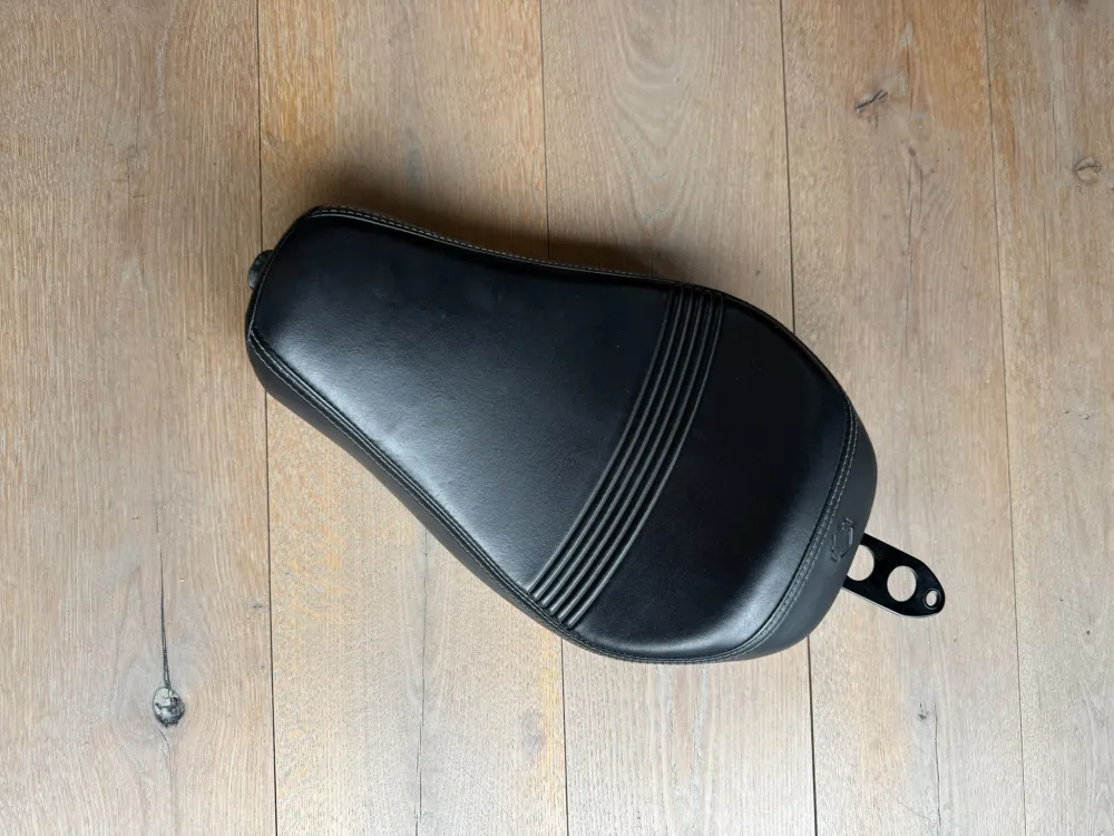 Solo zadel Harley-Davidson XL1200X Sportster Forty Eight (2016-up) 52000198