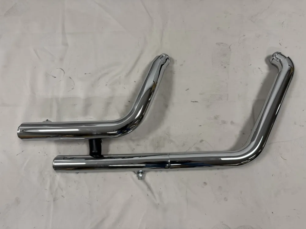 Uitlaatbochten Harley-Davidson FLS Softail Slim 12-17 en FLDE Deluxe 07-17 compleet 65600053