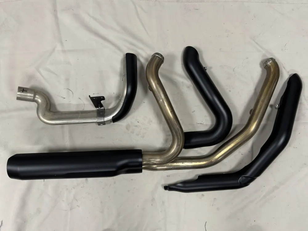 Harley-Davidson Touring crossover bochtenset incl. zwarte hitteschilden (2017-up) 65600177