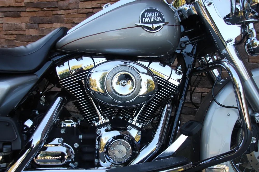 2008 Harley-Davidson FLHRC Road King Classic in vrijwel nieuwstaat *VERKOCHT*