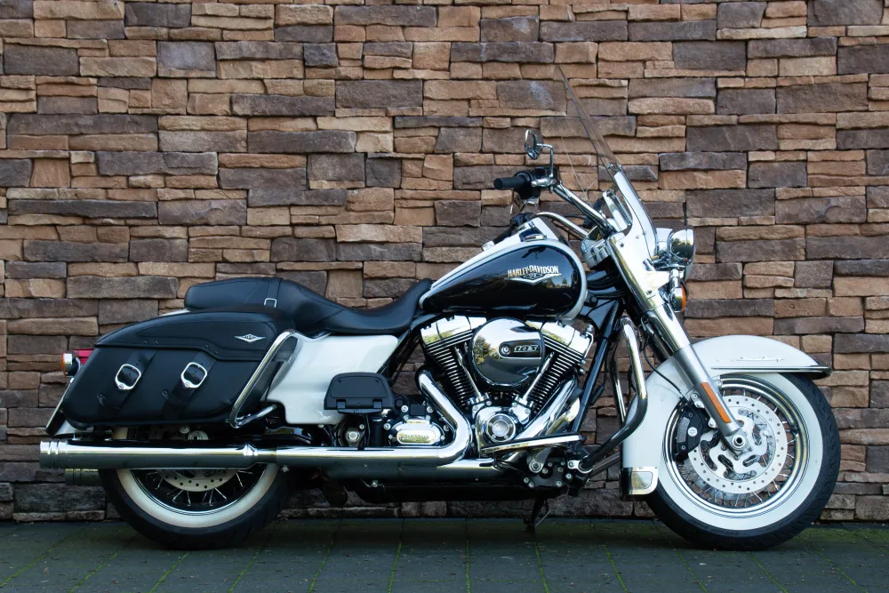 MY 2014 Harley-Davidson FLHRC Road King Classic 103 *VERKOCHT*