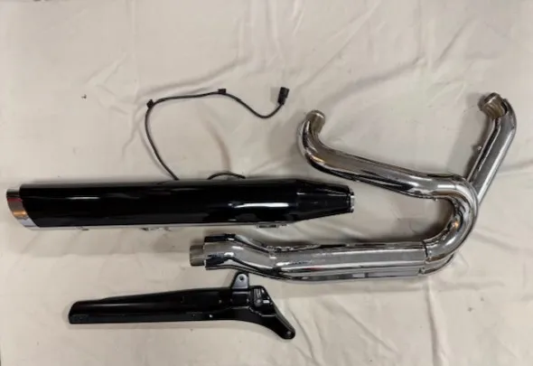 Uitlaatsysteem Harley-Davidson FLSB Sport Glide compleet zgan (2021-up)