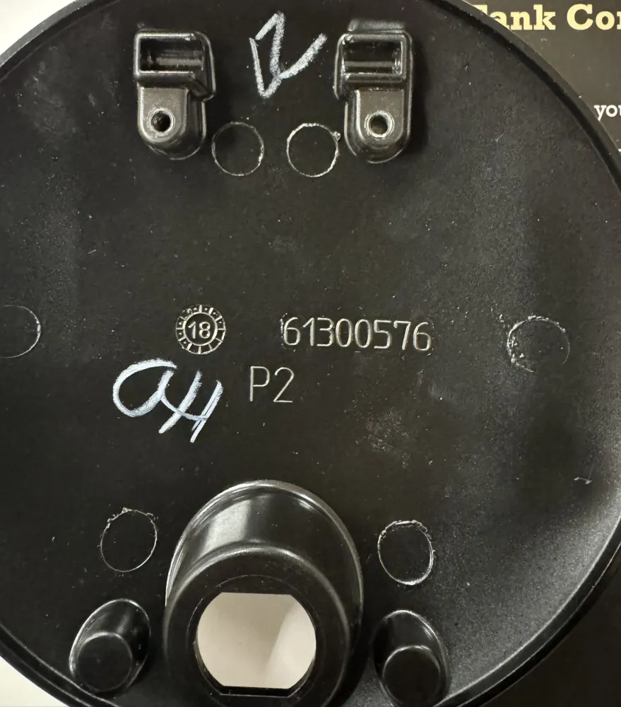 Harley-Davidson Touring Fuel Tank Console Door Black (2014-up) 61300576