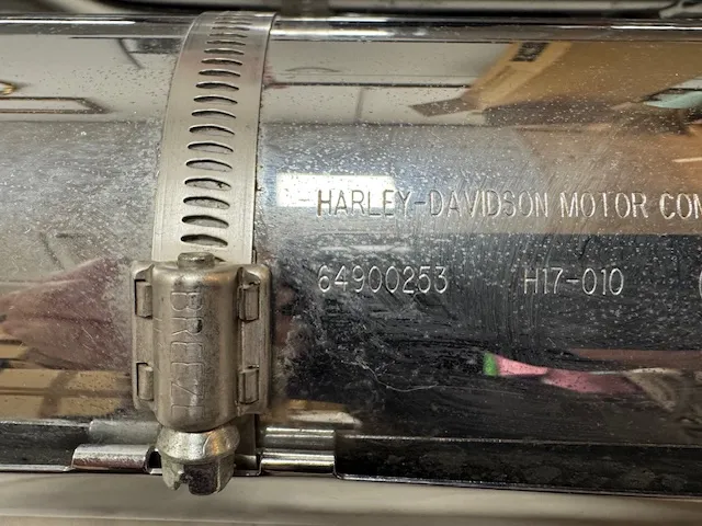 Uitlaatdempers Harley-Davidson Touring Limited en Street Glide CVO M8 2017 64900152 