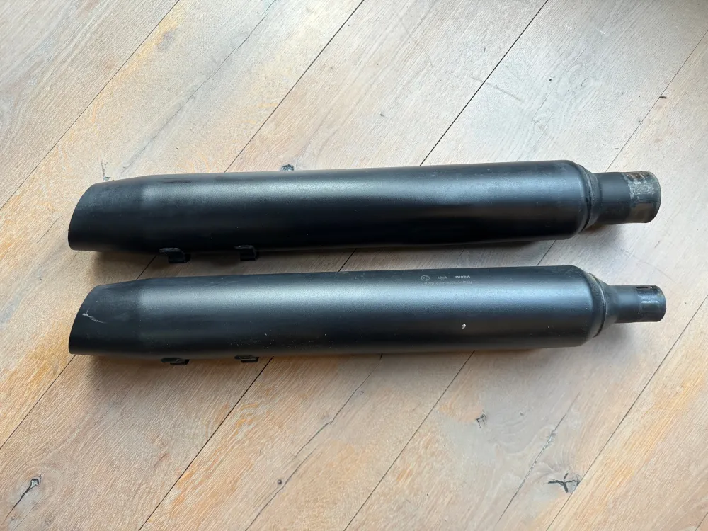 Uitlaatdempers Harley-Davidson Touring M8 origineel zwart (2017-2020) 64900769 