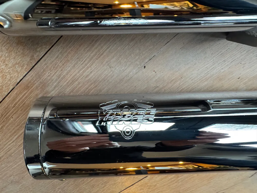 Vance & Hines Eliminator 300 chroom uitlaatdempers Softail M8