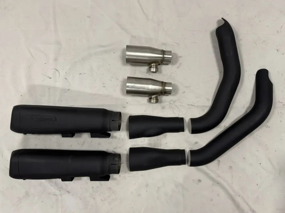 Akrapovic Slip-ons uitlaatdempers black met hitteschilden Sportster (2006-2013) S-HDSPSO1-HB