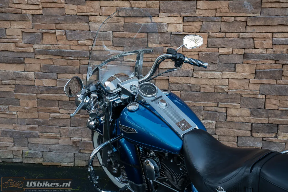 2005 Harley-Davidson FLHRC Road King Classic