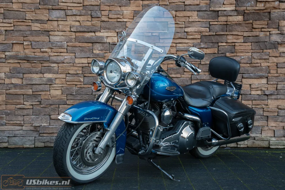 2005 Harley-Davidson FLHRC Road King Classic