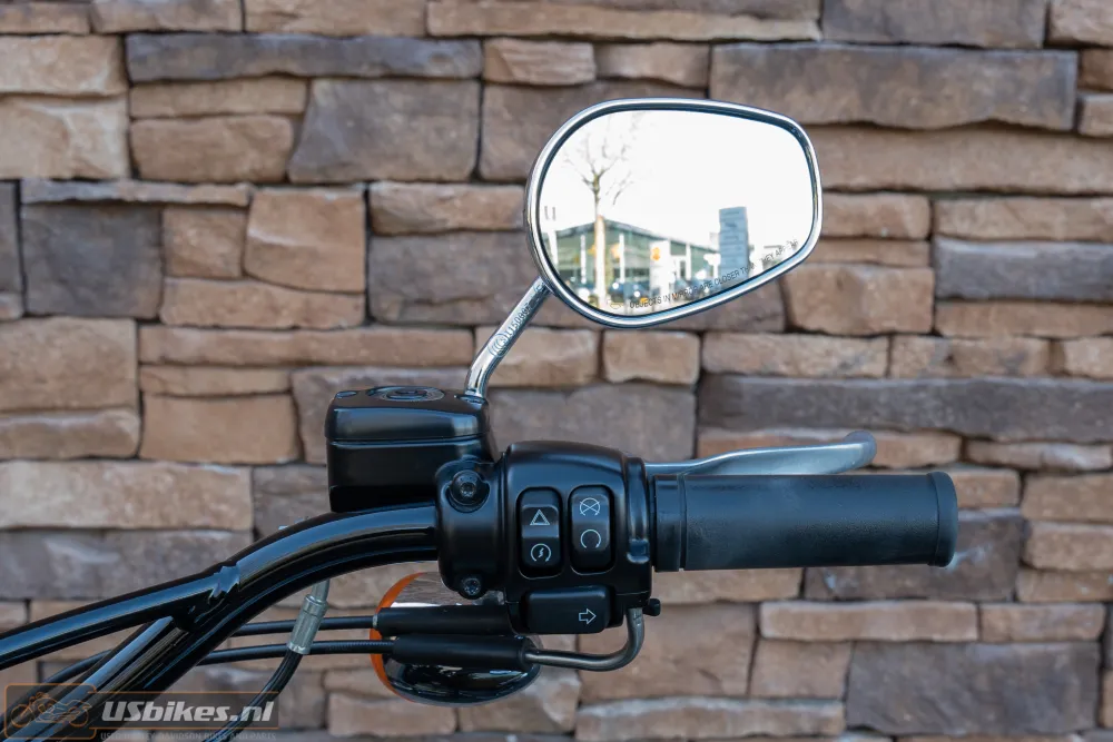 2017 Harley Davidson FXDB Dyna Street Bob 103 ABS Olive Gold