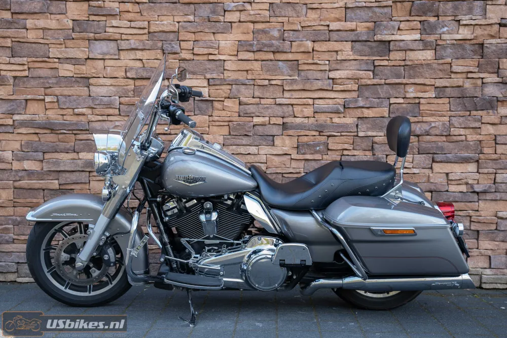 2016 Harley-Davidson FLHR Road King 107 M8