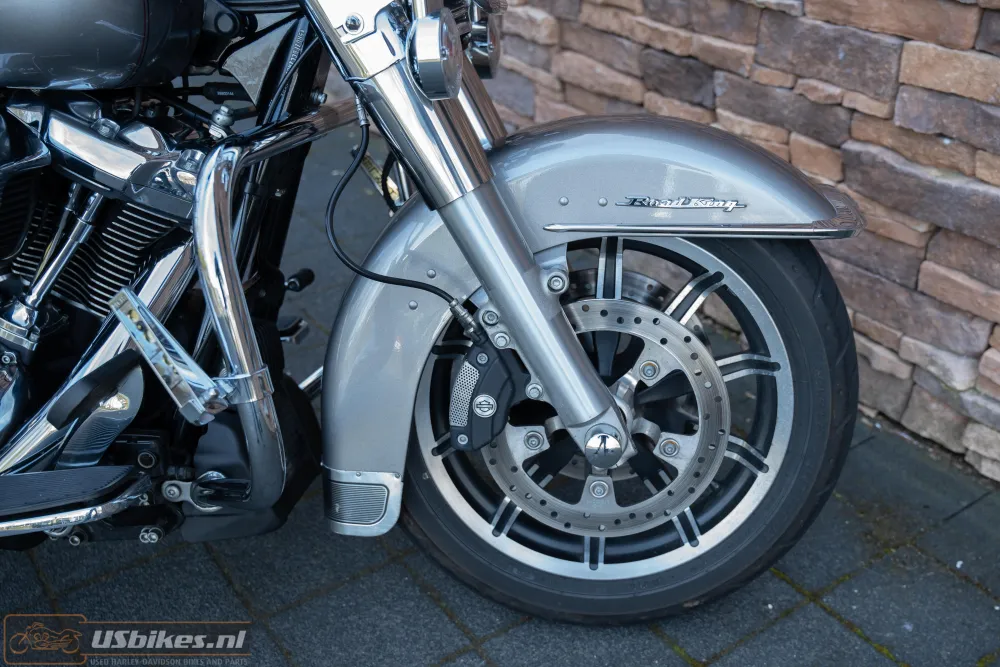 2016 Harley-Davidson FLHR Road King 107 M8