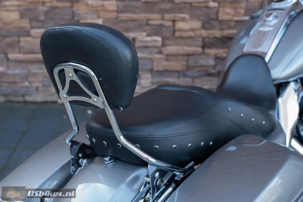 2016 Harley-Davidson FLHR Road King 107 M8