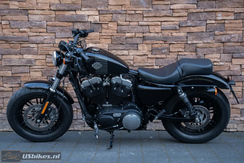 2016 Harley-Davidson XL1200X Iron 1200 Sportster