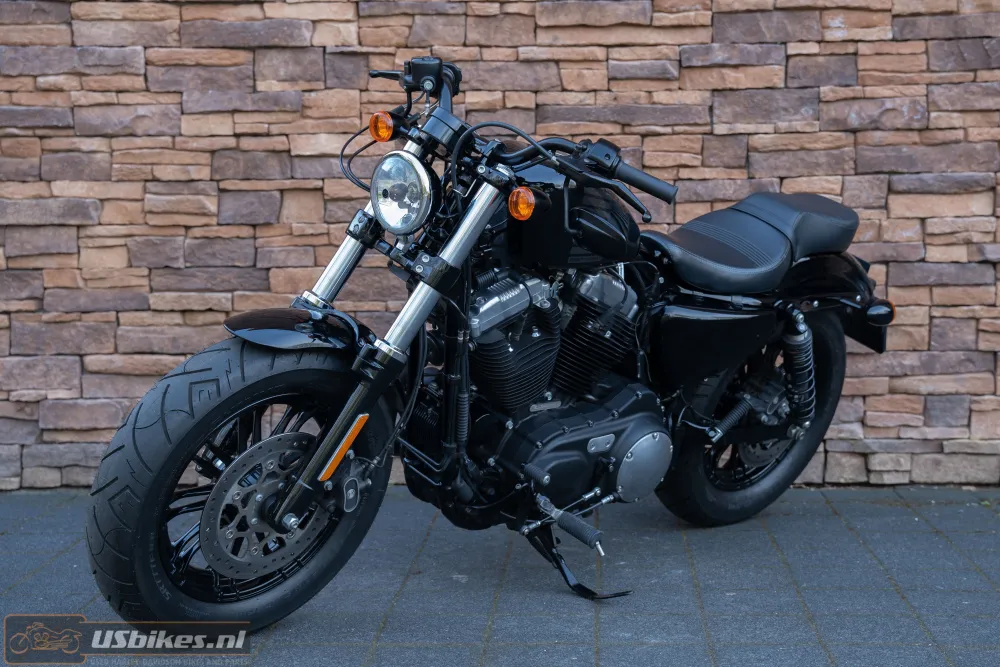 2016 Harley-Davidson XL1200X Iron 1200 Sportster