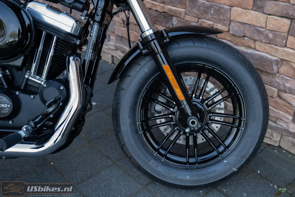 2016 Harley-Davidson XL1200X Iron 1200 Sportster