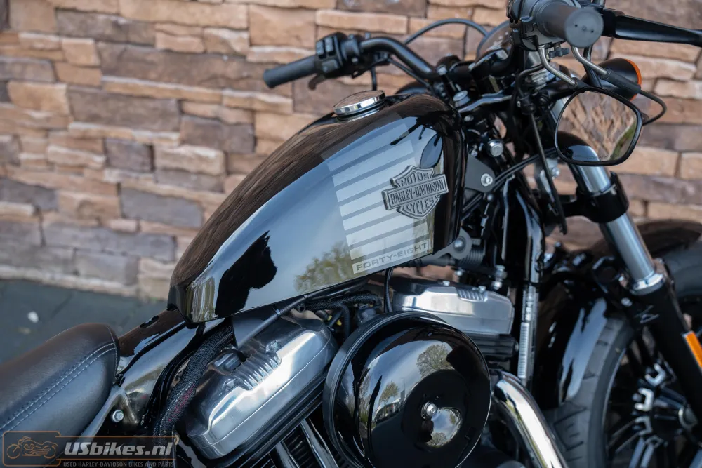2016 Harley-Davidson XL1200X Iron 1200 Sportster