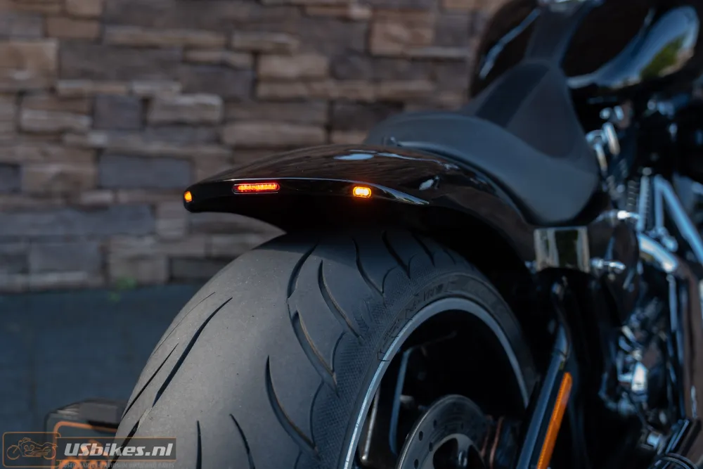 2013 Harley-Davidson FXSB Breakout Softail 103 Jekill & Hyde